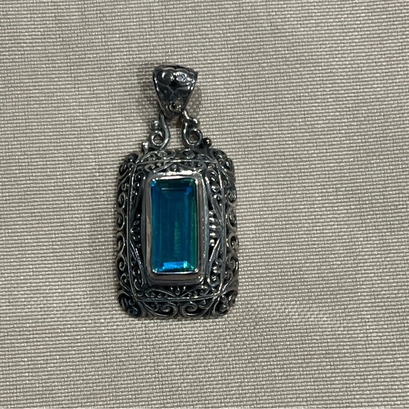 Sterling Silver Rectangle Blue Aura Quartz Filigree Pendant Necklace Charm - Picture 9 of 9